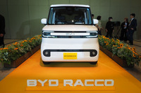 海外の自動車メーカーで初となる日本の軽規格にあわせた専用設計のBEV「BYDラッコ」。シャシー、ボディー、駆動・制御システムなど、メカニズムのすべてが新設計されている。