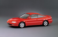 1992年から1997年まで販売された「MX-6」。マツダが販売5チャンネル制を採用していた時代でもあり、「オートザム・クレフ」など7台が姉妹車として販売された。