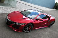 コンチネンタルのタイヤはドイツ以外のメーカーでも広く採用されており、日本では「NSX」「シビック タイプR」といったホンダのスポーツモデルや、「スイフト」や「エスクード」などのスズキのグローバルモデルに装着されている。