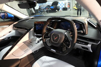 「シボレー・コルベット」初のハイブリッドモデル「E-Ray」　いよいよ日本導入の画像