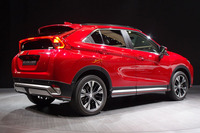 三菱というとオフロードに強いというイメージがある、しかしクーペをうたう「エクリプス クロス」では、むしろオンロードでの運動性能や快適性を優先してきたという。