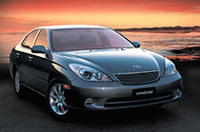 
	【写真上】カムリ2.4G“リミテッドエディション ナビパッケージ”
	【写真下】ウインダム3.0G“ブラックセレクション”
	 