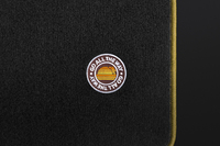 MINIクロスオーバーに夏がテーマの特別仕様車の画像