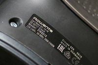 「ロウェンタDW6010」に刻まれた、ドイツ・エアバッハ「カール・ベンツ通り」の文字。