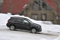 ジープ・ラングラー アンリミテッド サハラ（4WD/5AT）／コンパス リミテッド（4WD/6AT）【試乗記】の画像