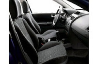 スポーティな特別仕様車「ルノー　メガーヌ　スポーツウェイ」発売の画像