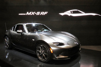 「マツダMX-5 RF」