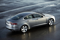 ジャガー「Sタイプ」の後継「XF」をワールドプレミア【フランクフルトショー07】の画像