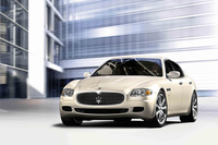 「クアトロポルテ・オートマチック」