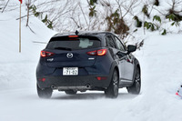 キビキビとしたハンドリングが気持ちよかった「CX-3」（4WD）。しっとりした乗り心地とのバランスの良さも印象的だった。