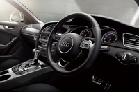 「アウディA4」にスポーティーな特別仕様車の画像