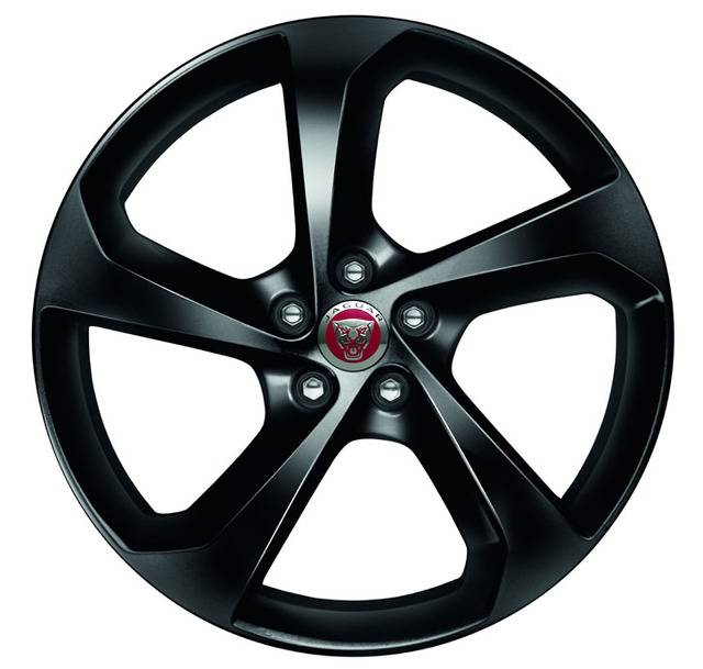 錦織 圭選手とコラボした「ジャガーFペース」限定発売 【ニュース