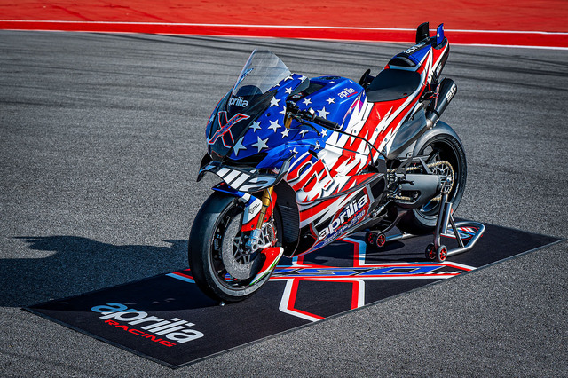 MotoGP由来のアイテムで武装 サーキット専用高性能バイク「アプリリアX