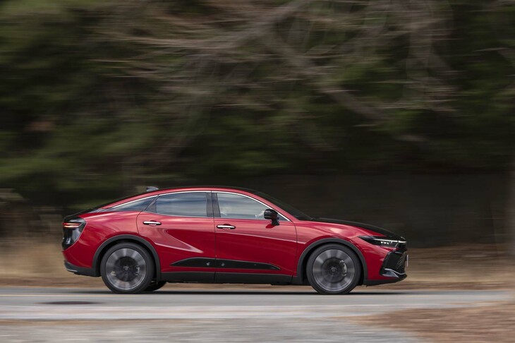 トヨタ・クラウン クロスオーバーRS“アドバンスト”