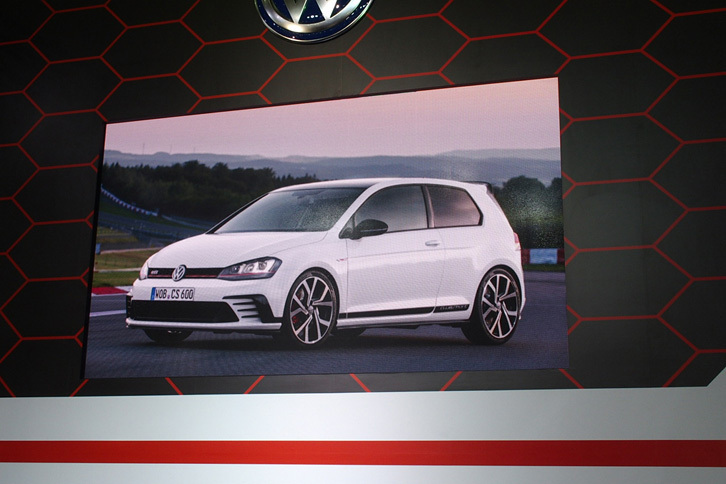 2016年半ばに日本に導入される予定の限定車「ゴルフGTIクラブスポーツ」。“GTI史上最強”のモデルとうたわれている。