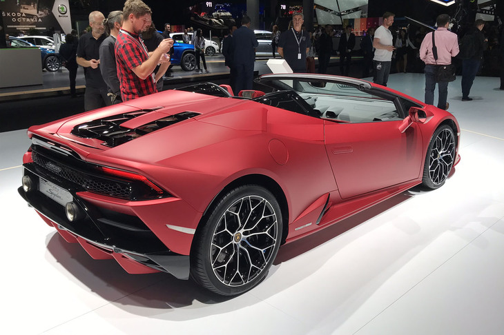 ランボルギーニ・ウラカンEVOスパイダー