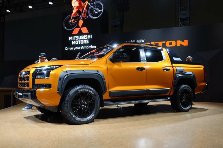 三菱トライトン（オプション装着車）