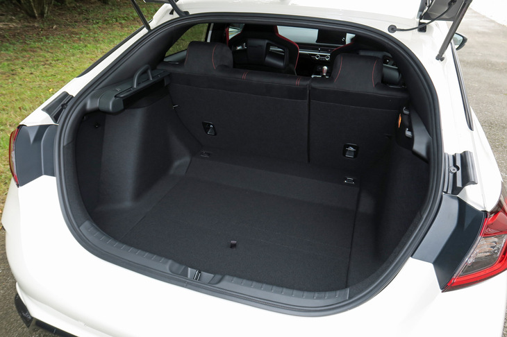 ホンダ・シビック タイプR（ラゲッジスペース）