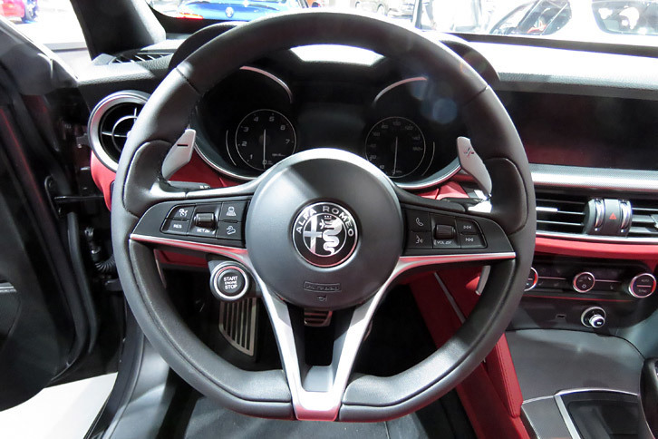 アルファ・ロメオ・ステルヴィオ