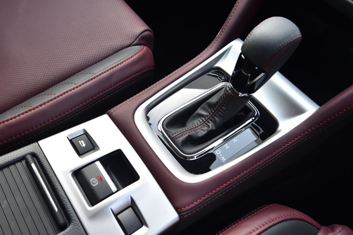 トランスミッションは、マニュアルモード付きのCVT「リニアトロニック」のみとなる。