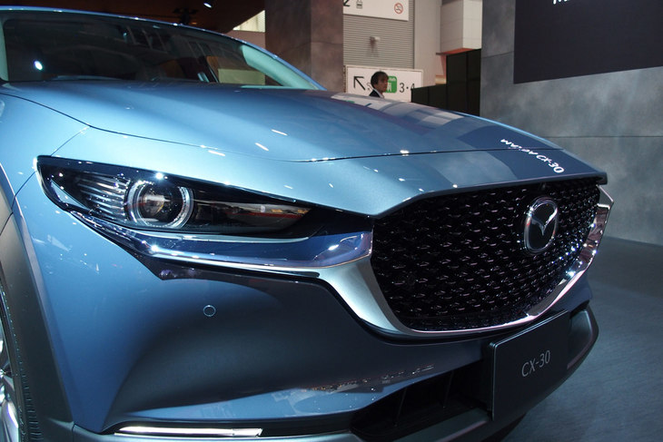 マツダCX-30