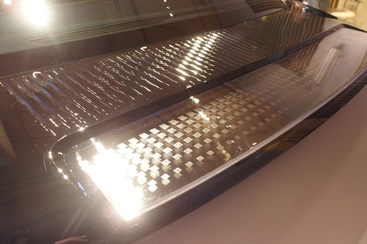 ヒョンデ・アイオニック6（リアスポイラー）