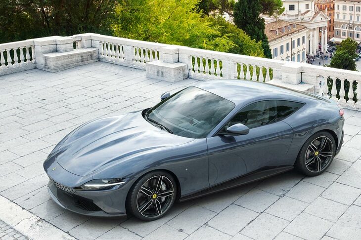 2019年に登場した2＋2のFRスポーツモデル「ローマ」。それまでのコテコテ路線とは一線を画す、シンプルで優雅なGTである。