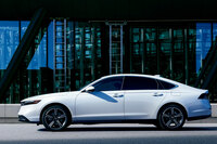 ホンダが「アコード」に新グレードを追加　量販モデルにハンズフリー運転支援機能を初採用の画像