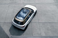 スマートが次世代コンセプトカー発表　より大きなサイズのセグメントに進出の画像