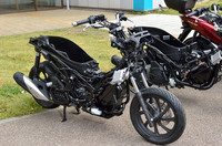 「PCX」のフレーム構造を示すスケルトンモデル。新型では、大型スクーターと同様の「ダブルクレードルフレーム」が採用されている。