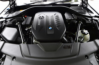 3リッター直6ディーゼルターボエンジンは最高出力320ps、最大トルク680Nmを生み出す。