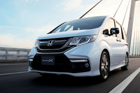 ホンダが「ステップワゴン モデューロX」を一部改良
