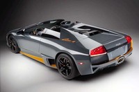 「ムルシエラゴLP 650-4 ロードスター」。