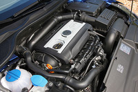 写真は200psの2リッターターボユニット。ガソリンは1.4リッターツインチャージャー（160ps）と1.4リッターターボチャージャー（122ps）とあわせて3種類がラインナップされる。このほか、ディーゼルは140psに170psユニットが加わる予定だという