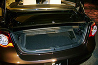 VWのクーペカブリオレ「Eos（イオス）」、2リッターターボ438.0万円からの画像