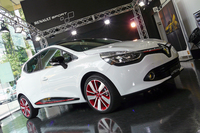 「ルノー・ルーテシア クレール」
    