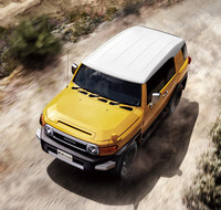 トヨタ、オフロード四駆の「FJクルーザー」発売の画像