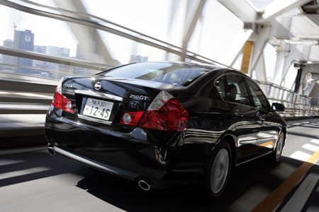 日産フーガ250GT（FR/5AT）【試乗記】 旧来の日産でも、ドイツ車の亜流