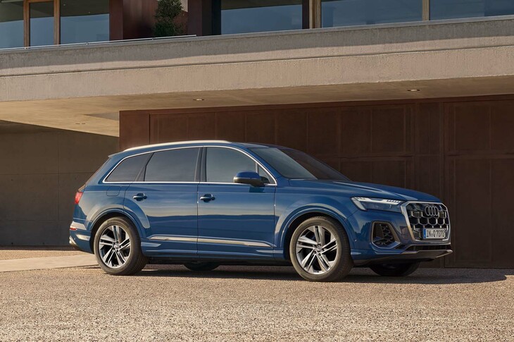 アウディQ7