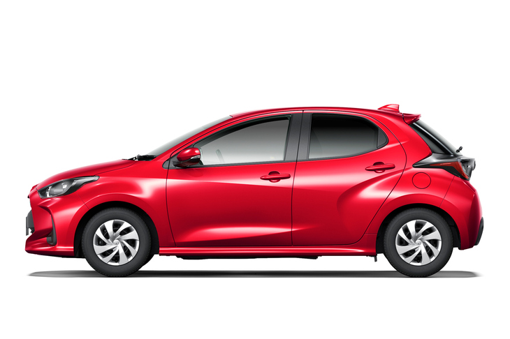 同じ「GA-B」プラットフォームを採用するコンパクトカー「ヤリス」。似たようなモデルを2車種ラインナップして、それがともに売れているというのだから、トヨタの販売力は恐ろしい。