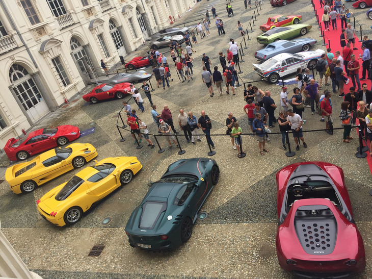 「第5回パルコ・ヴァレンティーノ・モーターショー」の様子。2019年6月22日撮影。スペシャルイベントを含めた期間中の参加台数は2000台に及んだ。