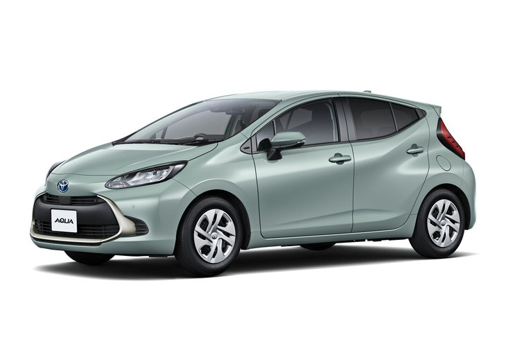 “上から2番目”のグレードである「G」。フードサイレンサーや高遮音性のフロントウィンドウ、スーパーUVカット･IR〈赤外線〉カット機能付きフロントドアガラス、「ナノイーX」機能付きエアコンを標準で備えるなど、下位2グレードより快適性が大幅に高められている。