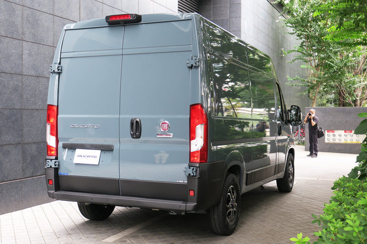 欧州の小型商用車マーケットでベストセラーに君臨する「デュカト」。日本にはサイズの異なる3つのボディータイプが導入される。