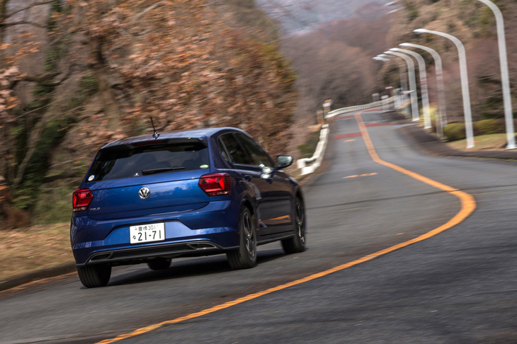 「TSI Rライン」の価格は298万円。試乗車には純正のナビゲーションシステムやデジタルメータークラスターなどのオプションが装備されており、価格は344万4400円となっていた。