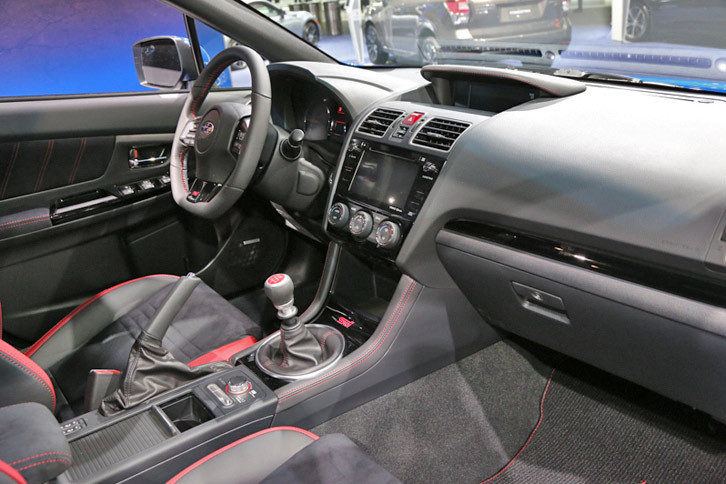 スバルWRX STI（米国仕様）