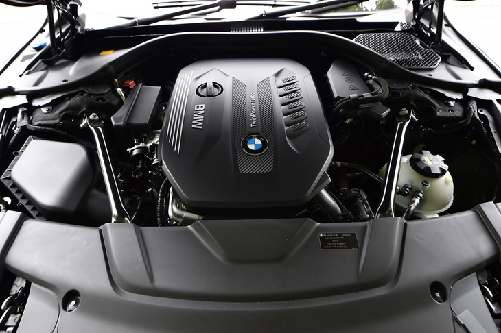 3リッター直6ディーゼルターボエンジンは最高出力320ps、最大トルク680Nmを生み出す。