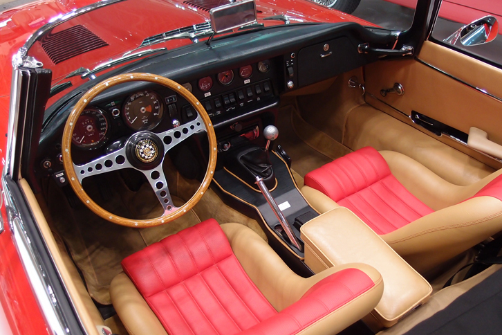 ジャガーEタイプ シリーズ2 ロードスター（1969年）／オールドボーイ