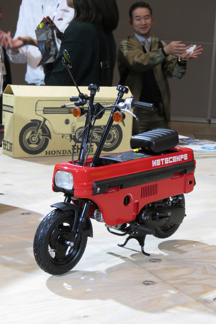 ホンダ・モトコンポ（4分の1スケールモデル）