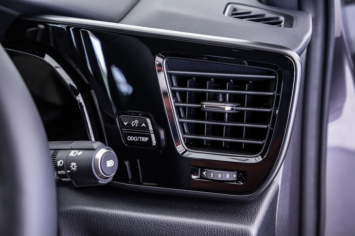 NX450h＋“バージョンL”（エアコンの吹き出し口）