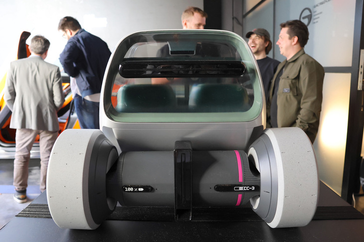 「シティーポッド」の後ろ姿。「カーカルチャー3」シリーズは、短時間で交換可能なモーターおよびパワートレインモジュールで後輪を駆動する。